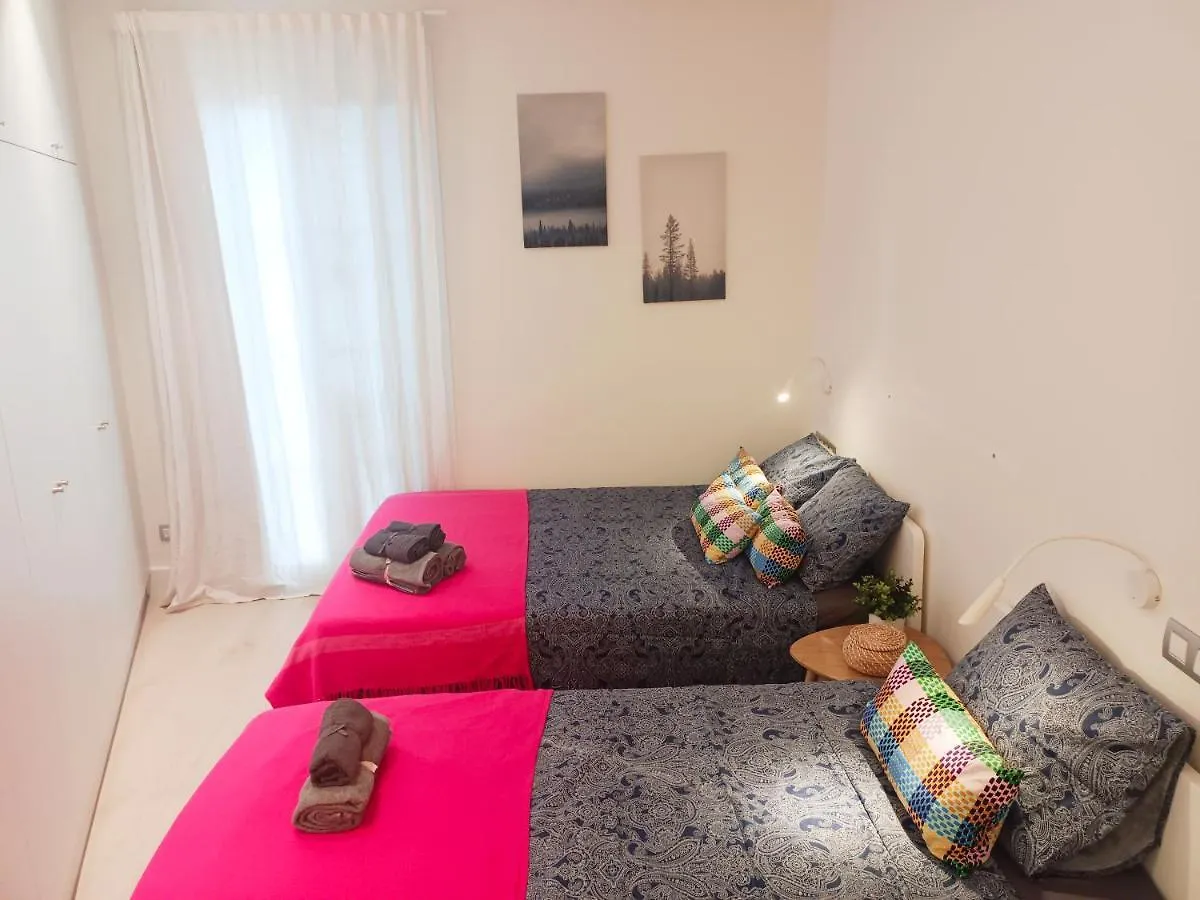 By Plaza Universidad Rooms Barcelona Spain