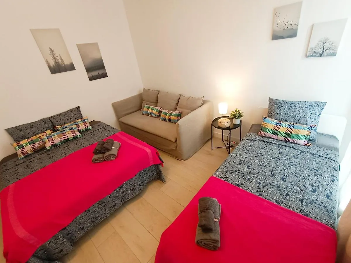 By Plaza Universidad Rooms Barcelona Spain