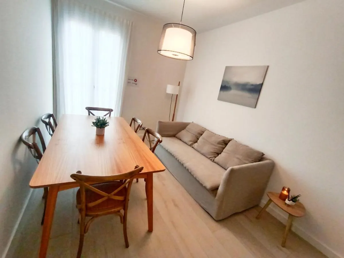 By Plaza Universidad Rooms Barcelona 0*,