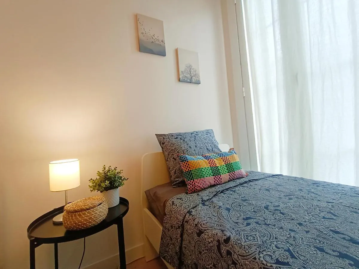 By Plaza Universidad Rooms Barcelona Hostal