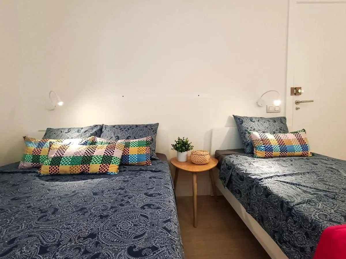 By Plaza Universidad Rooms Barcelona